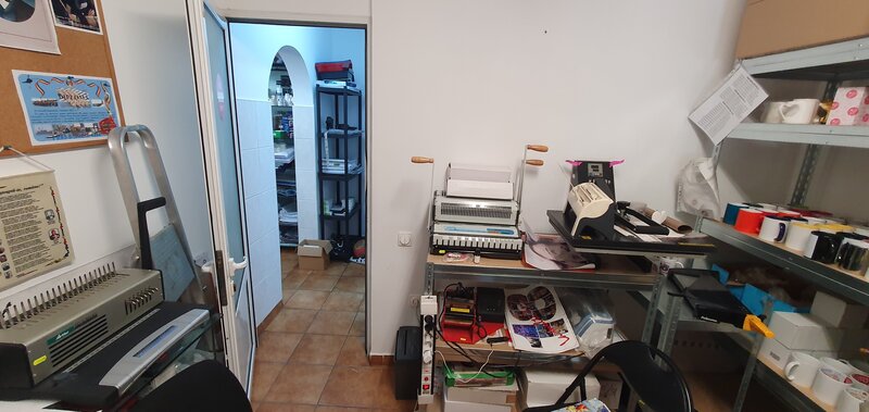 Drumul Taberei, spatiu comercial, 51 mp, scara intabulata